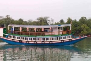 Sundarban Mondal Travels boat rafting in Sundarban river. sundarban tour package from canning