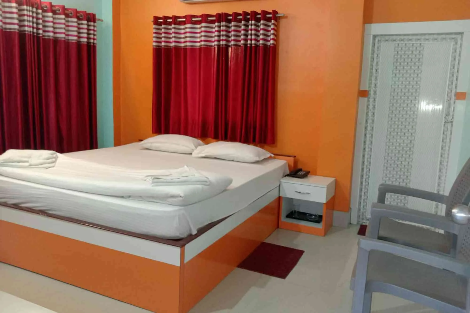 vip hotel in sundarban with sundarban mondal travels single bed room